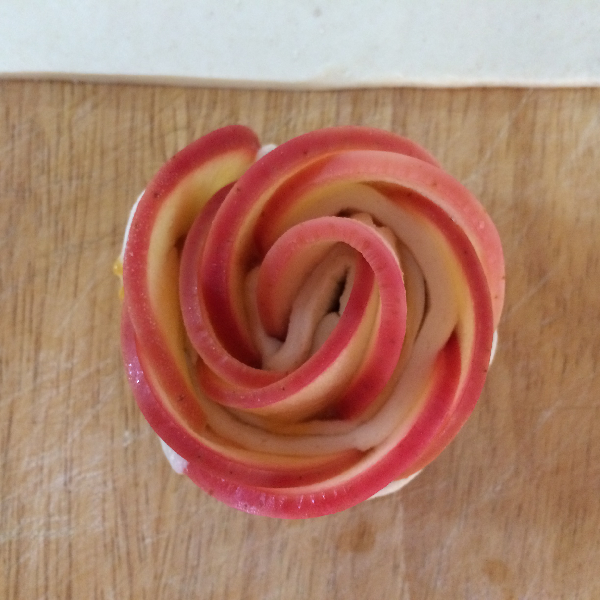 Bake Apple Roses